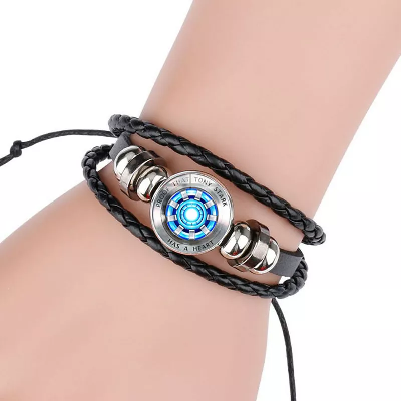 585905855 Bracelete Iron Man Tony Stark Heart Leather Bracelet The Avengers Iron Man Arc Reactor Glass Cabochon Charm Bracelet Bangles Jewelry