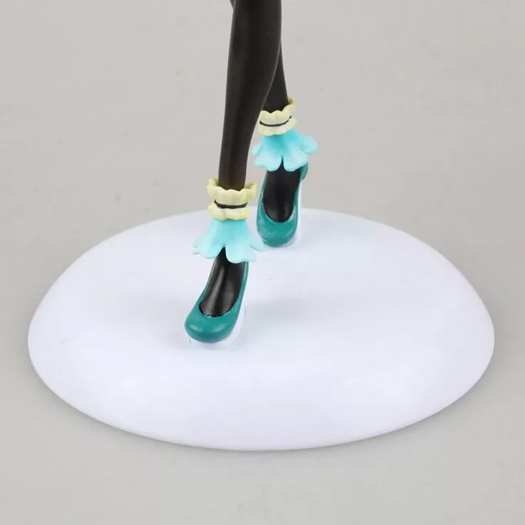 Anime-Doll-Vocaloid-Hatsune-Miku-Snow-1-7-Scale-Pre-painted-PVC-Action-Figure-Model-Toy-3