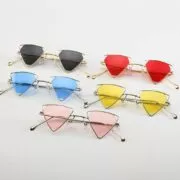 Óculos 1 pçs vintage steampunk triângulo óculos de sol feminino eyewear metal retro tons óculos de sol vintage doces cor óculos de sol