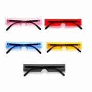 Óculos Retângulo óculos de sol moda feminina marca de luxo designer vermelho rosa claro pequena lente personalidade óculos de sol máscaras uv400 eyewear