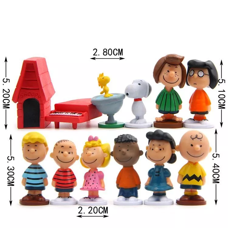 Action Figure 12 Peças Peanuts Charlie Brown E Amigos