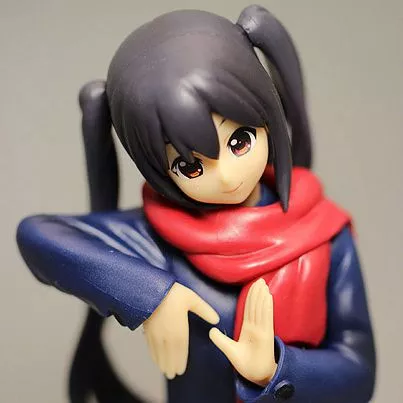 action figure anime k on nakano azusa 16cm 477 Inverno feminino chinelos de casa dos desenhos animados joaninha antiderrapante quente no interior do quarto sapatos de chão chinelos de pelúcia feminino pele do falso slides tux77