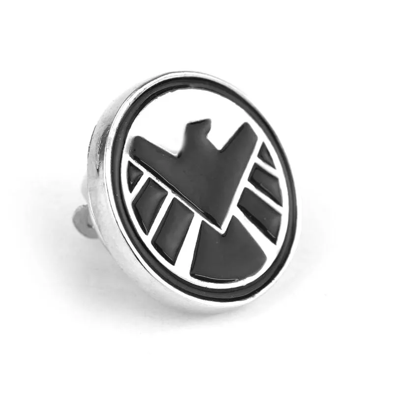 Anel Marvel Movie Avengers Badge Brooch Fine Metal Black Blue Superhero Avengers Brooch For Decorative Jewelry Gift