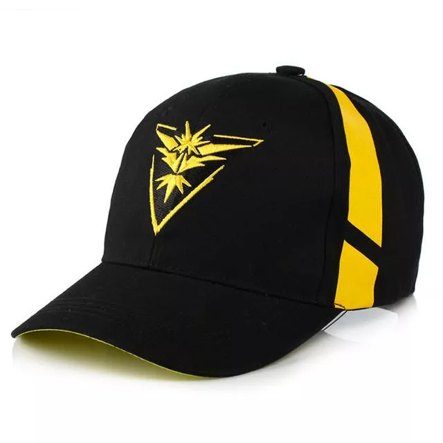 Boné Anime Pokémon Team Instinct Com Barra Lateral