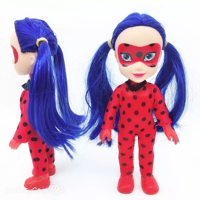 Boneca Ladybug Miraculous: As Aventuras de Ladybug 16cm