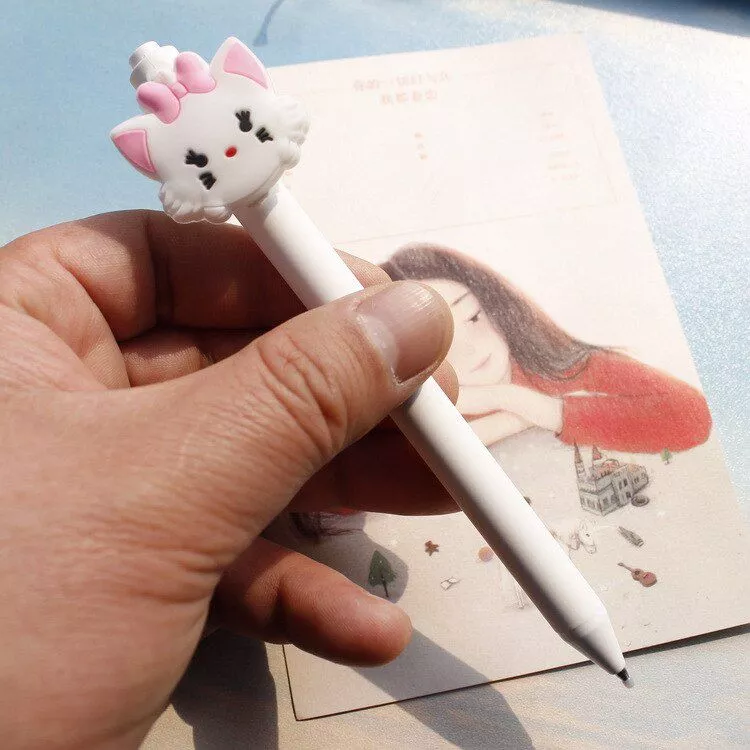 caneta gatinha gel ponta agulha tinta preta Anunciado ator que interpretará Percy Jackson em nova série do Disney+.