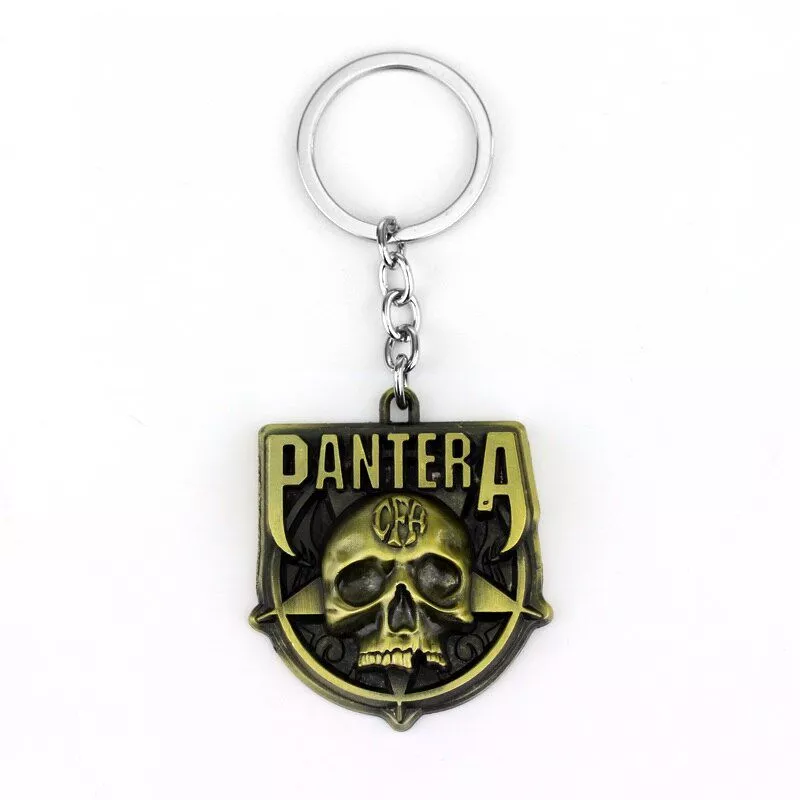 chaveiro pantera banda rock musica logo dourado Anunciado desenvolvimento de jogo de Pantera Negra.