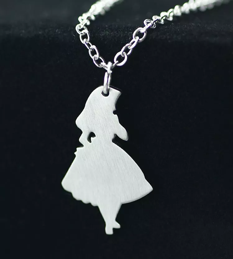 Colar Alice no País Das Maravilhas