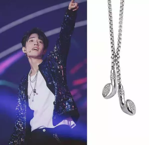 colar k pop ins hip hop fone de ouvido pingente xiao zhan concerto com a mesma Colar K-pop Ins hip hop fone de ouvido pingente xiao zhan concerto com a mesma personalidade simples masculino e feminino acessórios na moda selvagem colar