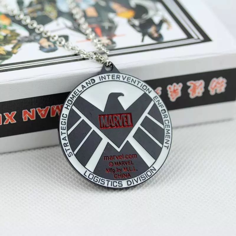 colar marvel disney agentes da agents of shield s.h.i.e.l.d. logo branca Pelúcia Disney Pixar Toy Story Jessie 20cm