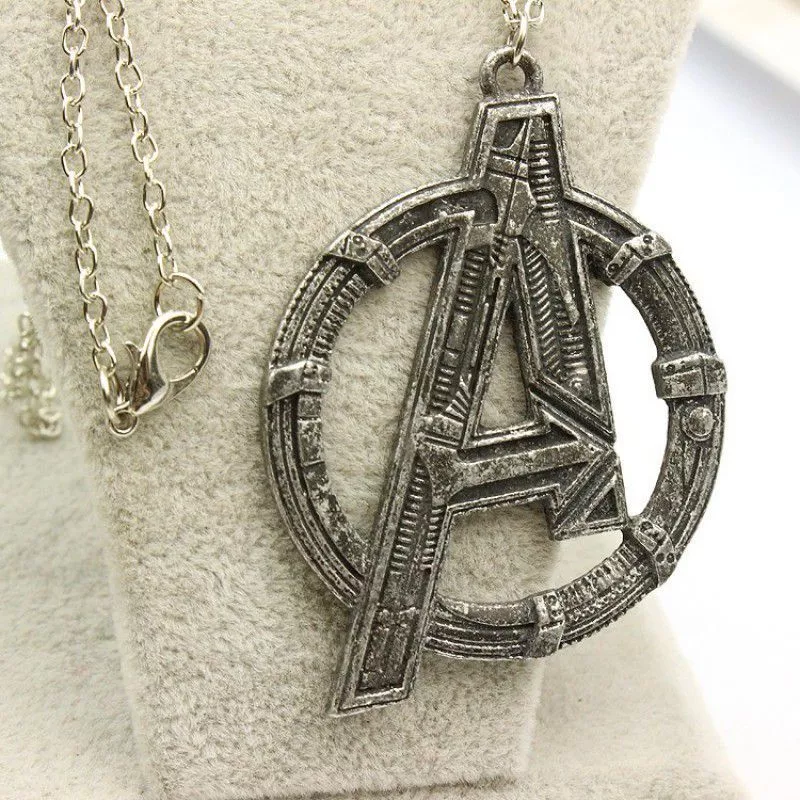 Colar Marvel Vingadores Avengers Logo Era de Ultron