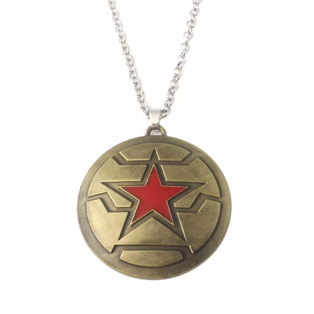 Colar Marvel Vingadores Guerra Infinita Escudo Capitão América Dourado