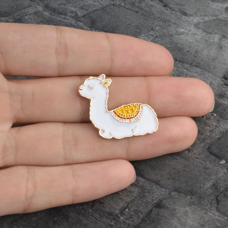 Colar Pingente Broche Lhama