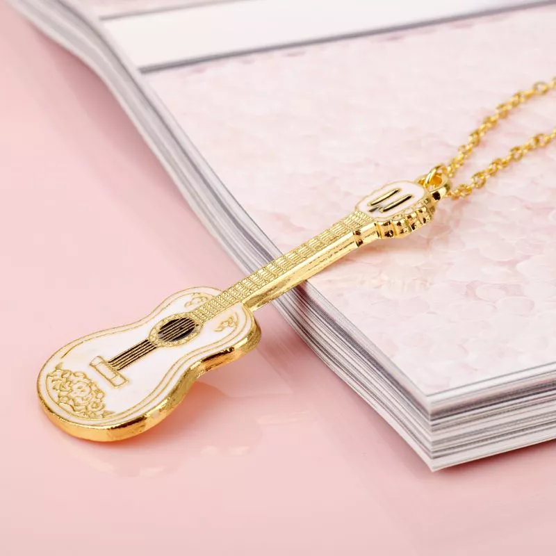 Colar Pixar Coco Guitarra Dourado