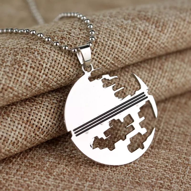 Colar Star wars death star colar planeta superfície logotipo pingente estrela da morte colar banhado a prata pingente para mulher & homem