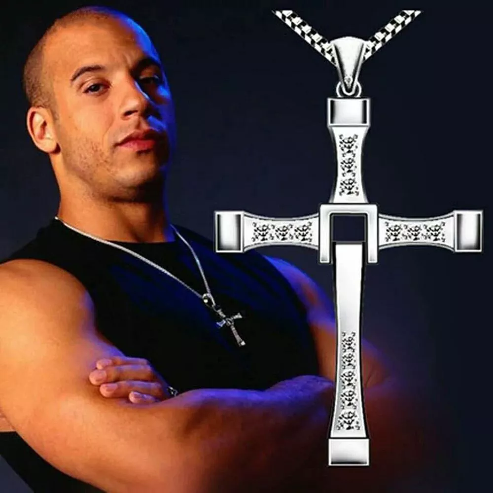 Colar Velozes Furiosos Classic Rhinestone Pendant Sliver Men Crystal Jesus Cross Pendant long Necklace Activities male Gift Jewelry accessory