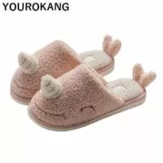 Mulheres Chinelos Em Casa Chinelos Bonitos dos desenhos animados de Inverno Feminino Sapatos Quentes Amantes do Piso Interior Sala de Calçado Com Pêlo Macio Chinelo De Pelúcia Quente venda