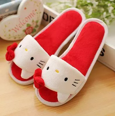 pantufa adulto hello kitty 03 Chinelos espessos de algodão para mulheres, chinelos espessos de cor sólida para o chão quente de mulheres, cores pastelaria para o inverno