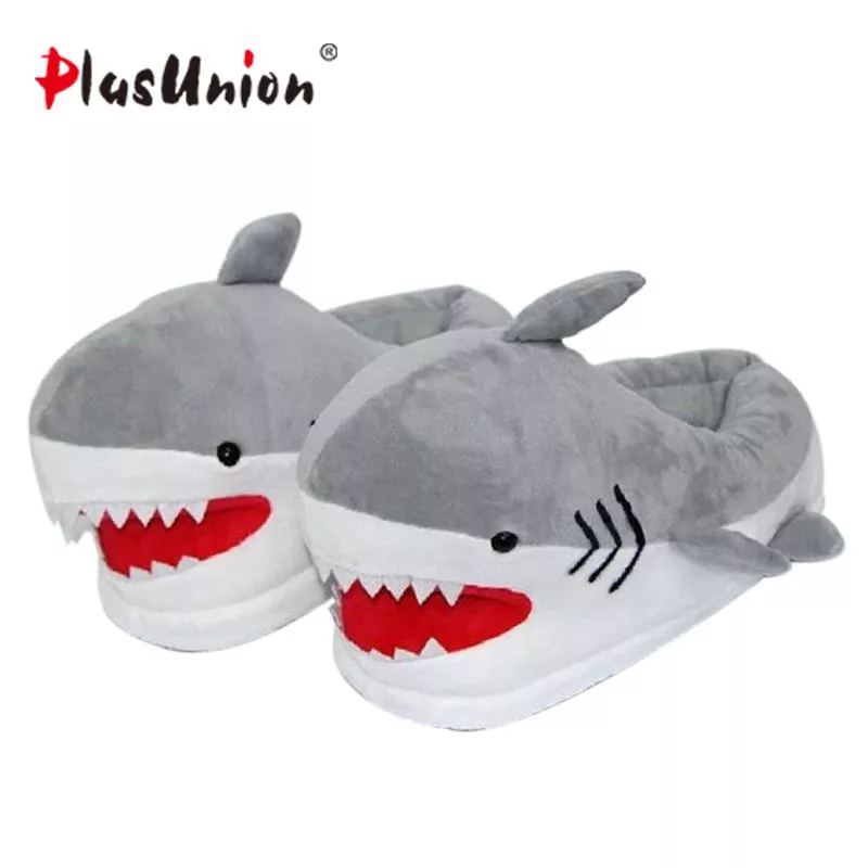 Pantufa Adulto Tubarão Fechado