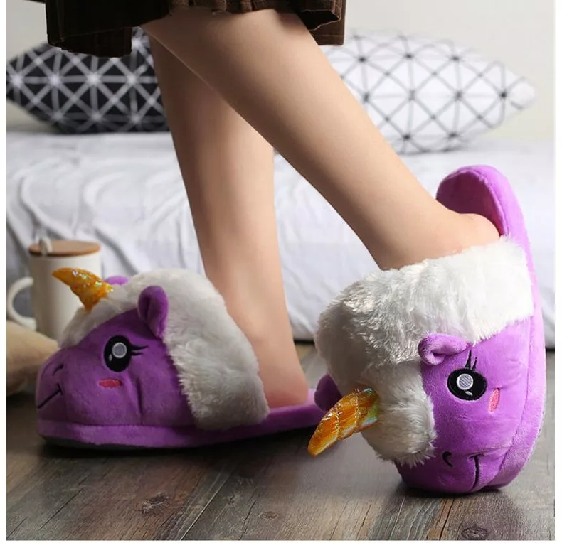 Pantufa Adulto  Unicórnio Chifre Rosa