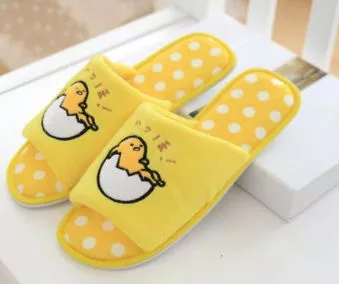 pantufa chinelo adulto anime gudetama 3 Pantufa chinelo gudetama Bonito dos desenhos animados gudetama ovo preguiçoso adulto chinelos de pelúcia inverno quente indoor sapatos macio pelúcia animais brinquedos bonecas