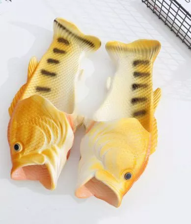 Pantufa Chinelo Adulto Peixe Dourado