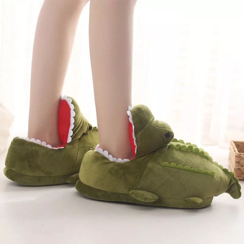 pantufa jacare crocodilo mulher chinelos de inverno casa macio quente unisex sapatos Pelúcia 9cm demon slayer inosuk brinquedos de pelúcia boneca peluche japão desenhos animados anime porco de pelúcia brinquedos do bebê crianças natal presente aniversário