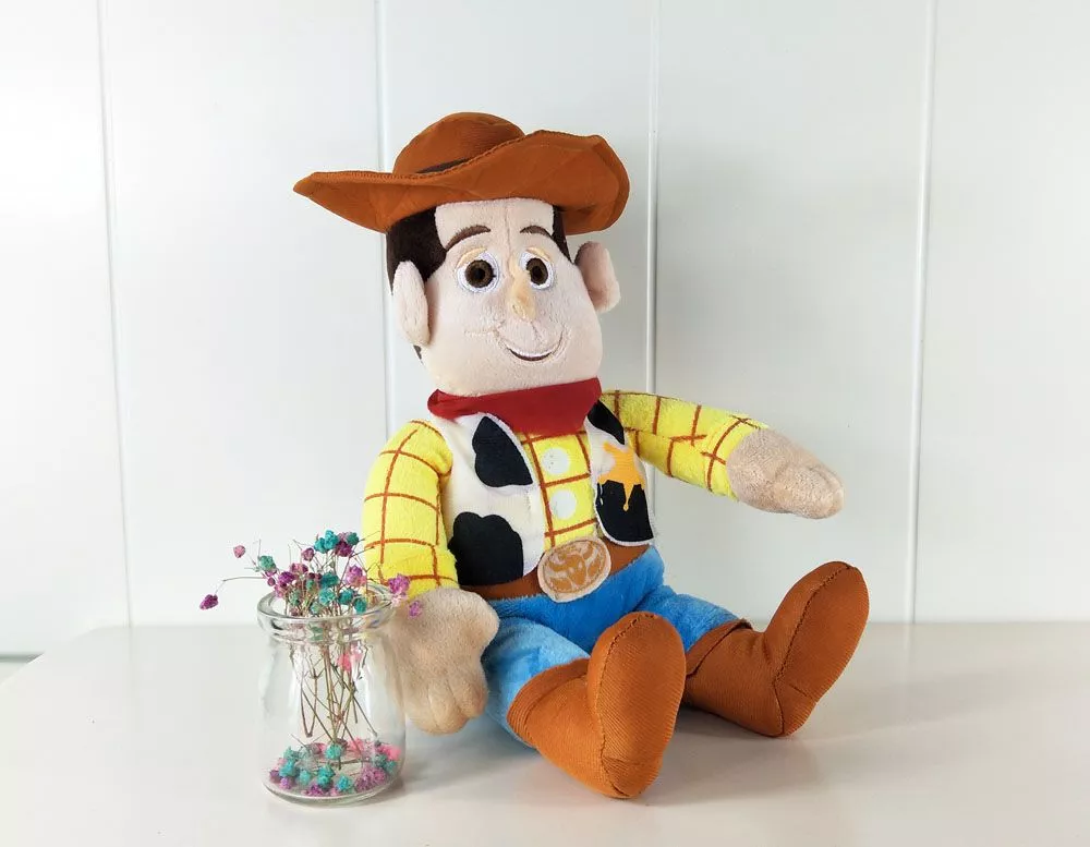 Pelúcia Disney Pixar Toy Story Woody 33cm