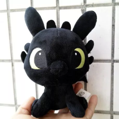 Pelúcia Dreamworks Como Treinar Seu Dragão 2 Banguela Toothless Chibi 15 cm