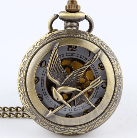 relogio de bolso bronze the hunger games jogos vorazes quartz Colar Retro criativa crânio mão osso pingente hip hop estilo punk liga de bronze masculino e feminino jóias