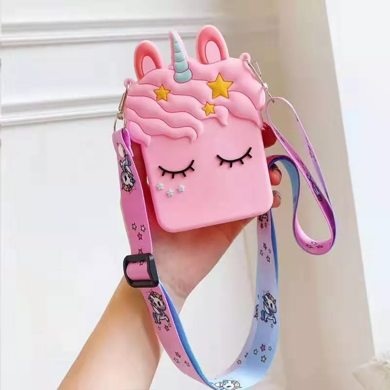 unicornio rosa verao novo saco cruz diagonal cordao dos desenhos animados silicone Brinco One Piece gota boa hancock cobra hankok luffy brincos dragon ball chaveiro meninas jóias presente