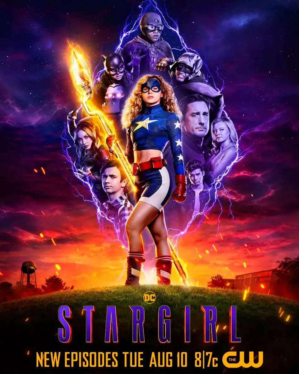 image 13 1 Divulgado novo pôster para 2ª temporada de Stargirl.