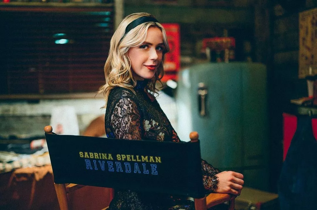 image 4ead656c 525f 4f65 996a 60beb83bf01d Sabrina Spellman deverá voltar às telas na 6ª temporada de Riverdale.