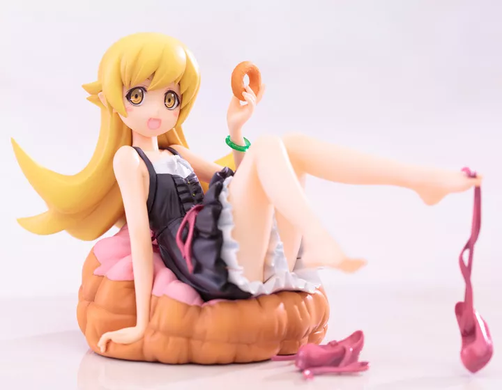 Action Figure Anime 13cm Monogatari nisemonogatari oshino shinobu figura de ação pvc coleção modelo brinquedos para presente de natal 2