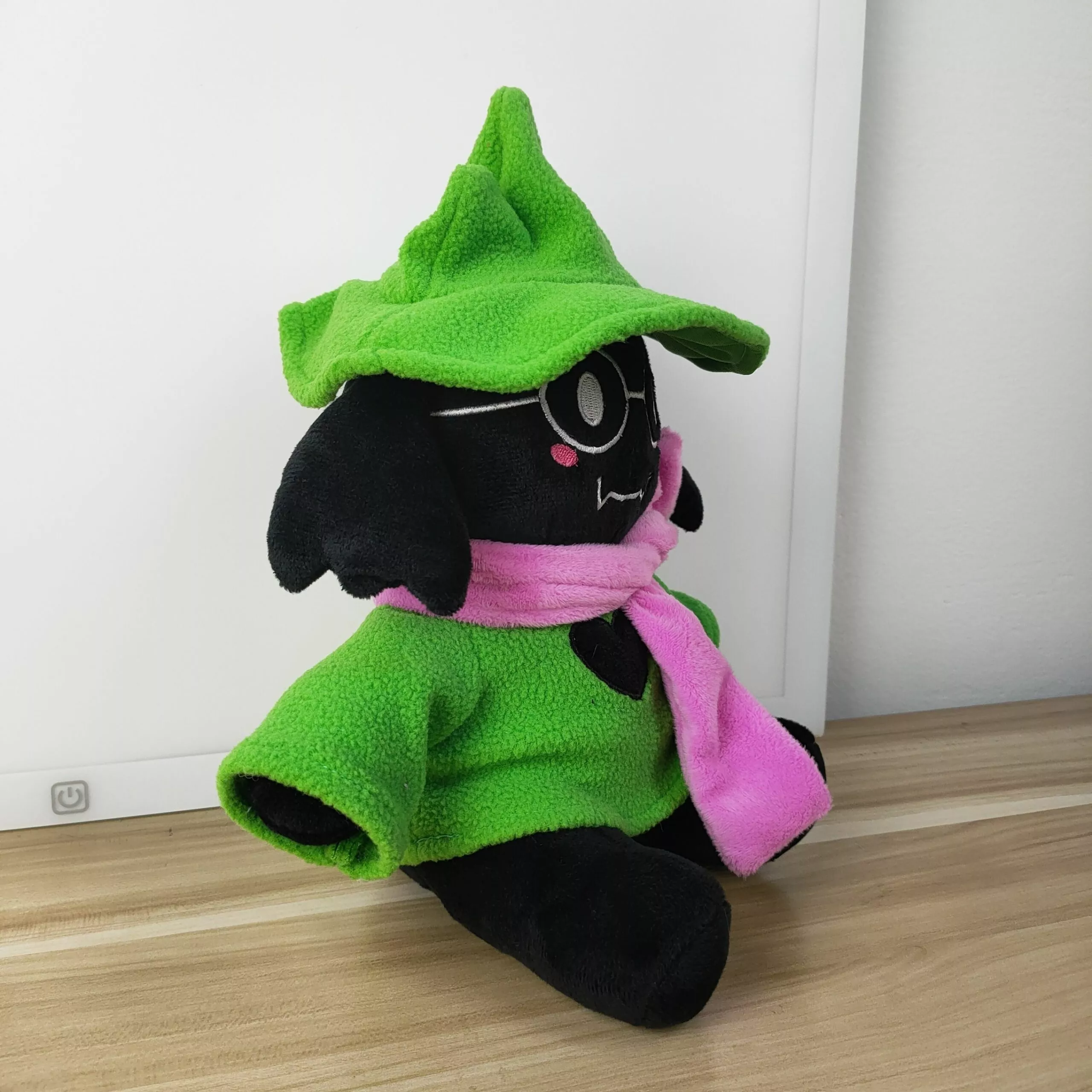 1963998355 scaled Pelúcia Deltarune brinquedo de pelúcia kawaii ralsei lancer pelúcia brinquedos figura dos desenhos animados animais macios boneca para crianças presente 25cm