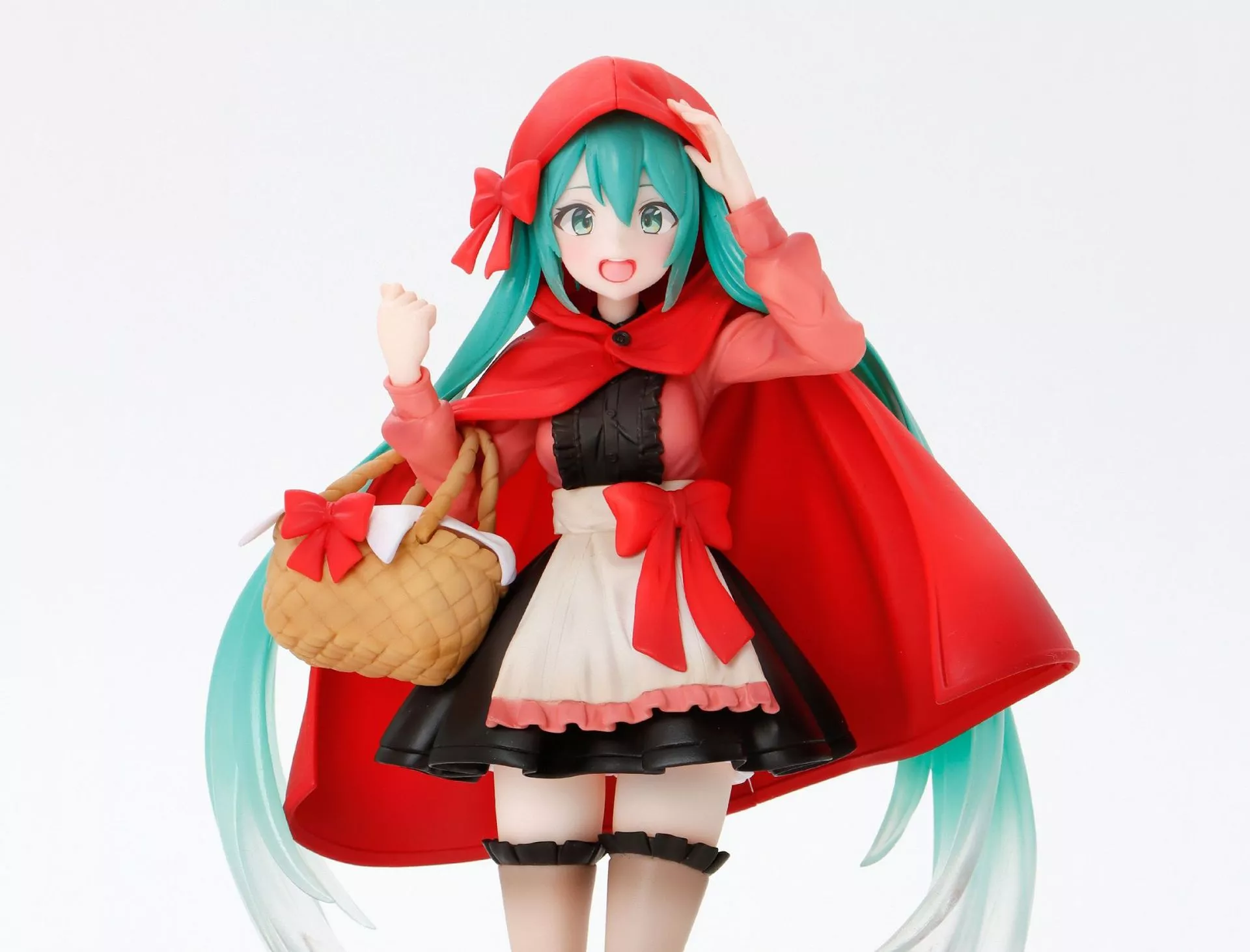 433556122 Action Figure Vocaloid hatsune miku figura de ação pouco vermelho equitação capa conto de fadas série 22cm anime boneca modelo brinquedos