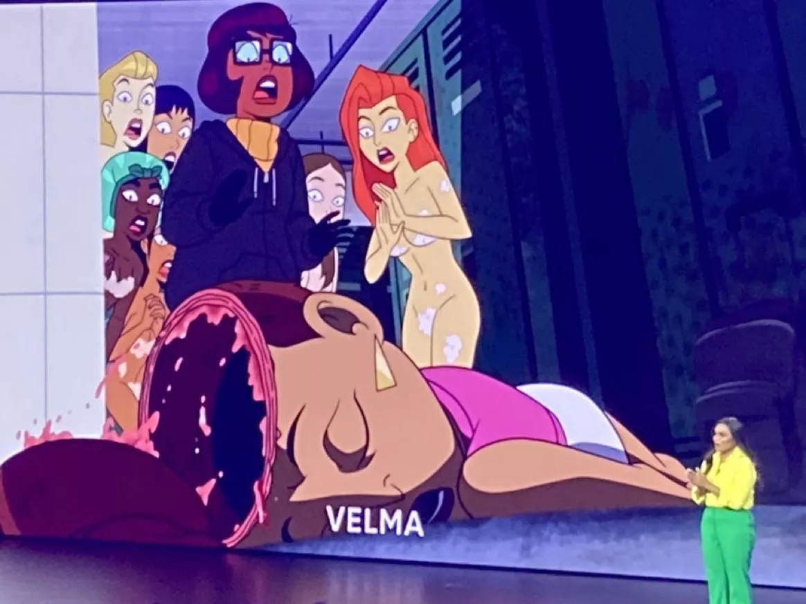 dfa9b953 ac61 447a 8adc 83c1f0c07c71 6602 0000025cecf16529 file Divulgada 1ª imagem de Velma, spin-off de Scooby-Do para adultos.