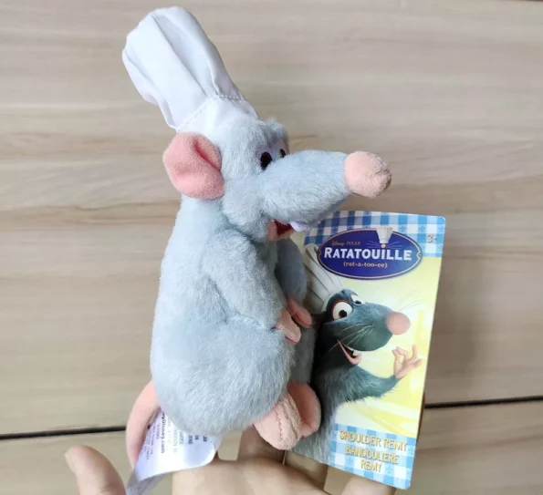 Pelúcia Ratatouille Pixar chef remy ombro magnético brinquedo de pelúcia novo 3